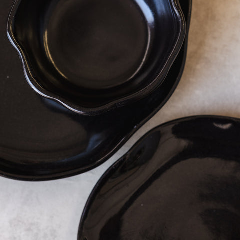 Set of 4 Black Nhis Salad Plates