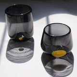 Vaso de vidrio soplado colección KIIN short wolis humo con mancha amarilla