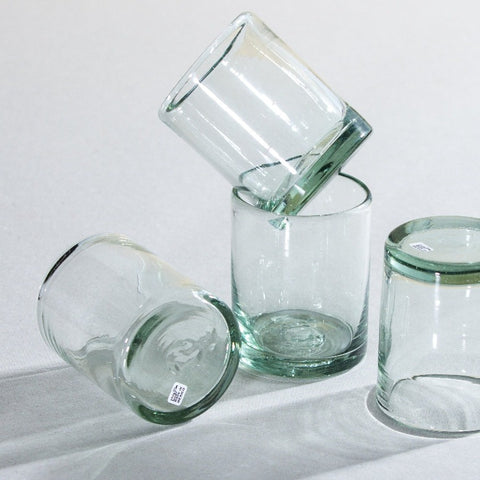 Vaso bajo de vidrio soplado transparente
